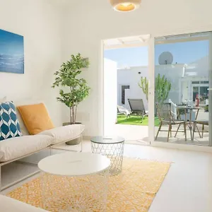 Luxurious A2 In A Quiet Complex With Pool 100m From The Sea , Charco del Palo Espagne